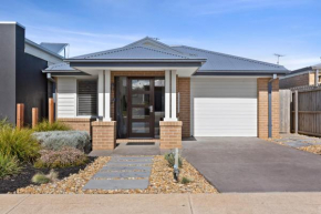 Ocean Dreams- Perfect whole family getaway! Kids Games room, Pet friendly! Ocean Grove